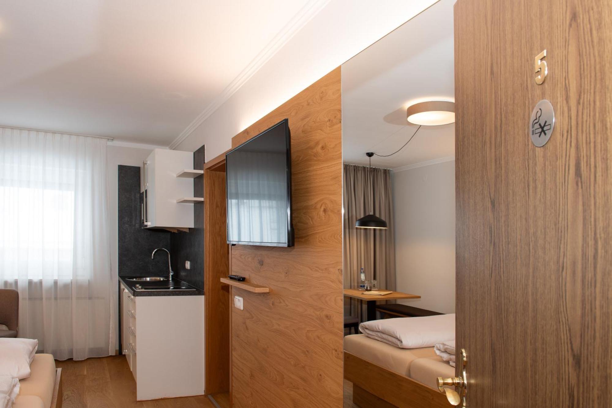 Hotel Bockmaier Oberpframmern Exteriér fotografie